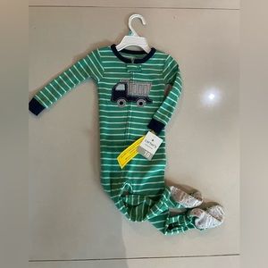 NWT Carter’s sleepwear size 18 months